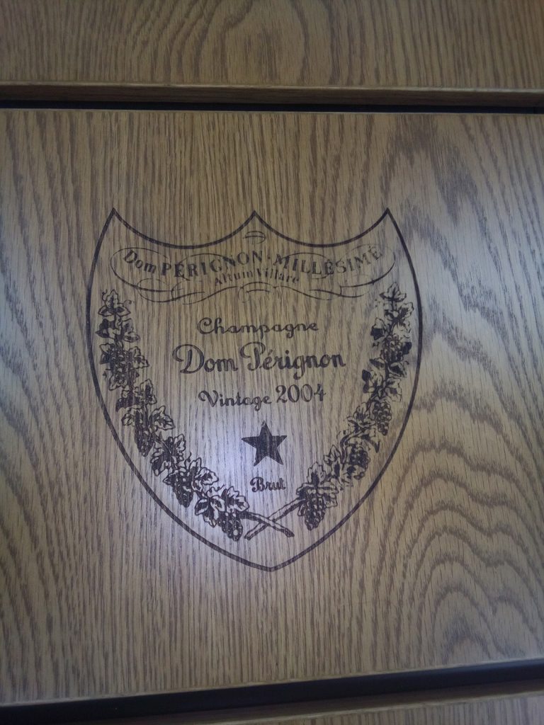 009 LaserWorks - Χάραξη/κοπή με laser