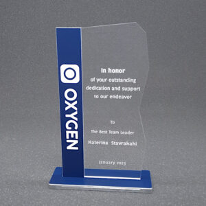 ακρυλικό βραβείο laserworks εγχρωμο